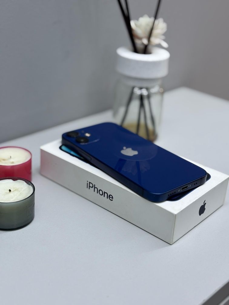 IPhone 12 mini 12гб. В отличном состоянии. Цвет синий.