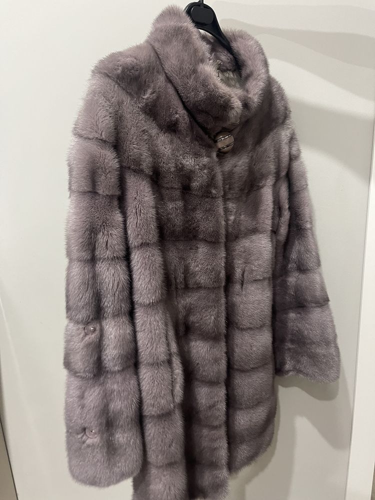 Продам норкавую шубу