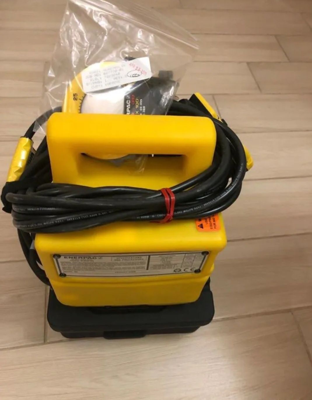 Маслостанция Американская маслонасос Enerpac PME-10422 новая