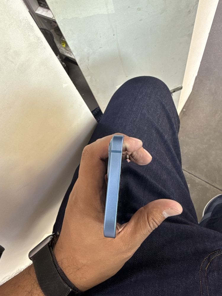 Iphone 13 256g экран поменял только оригинал стоит