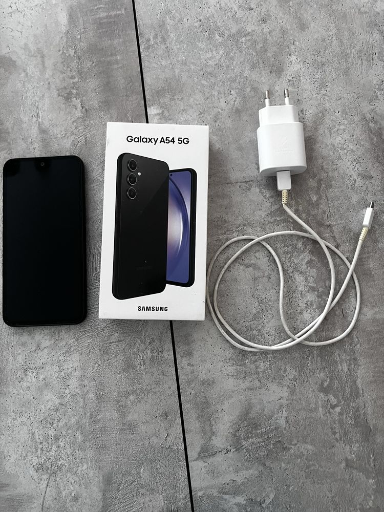 Samsung galaxy A54 5G в хорошем состоянии