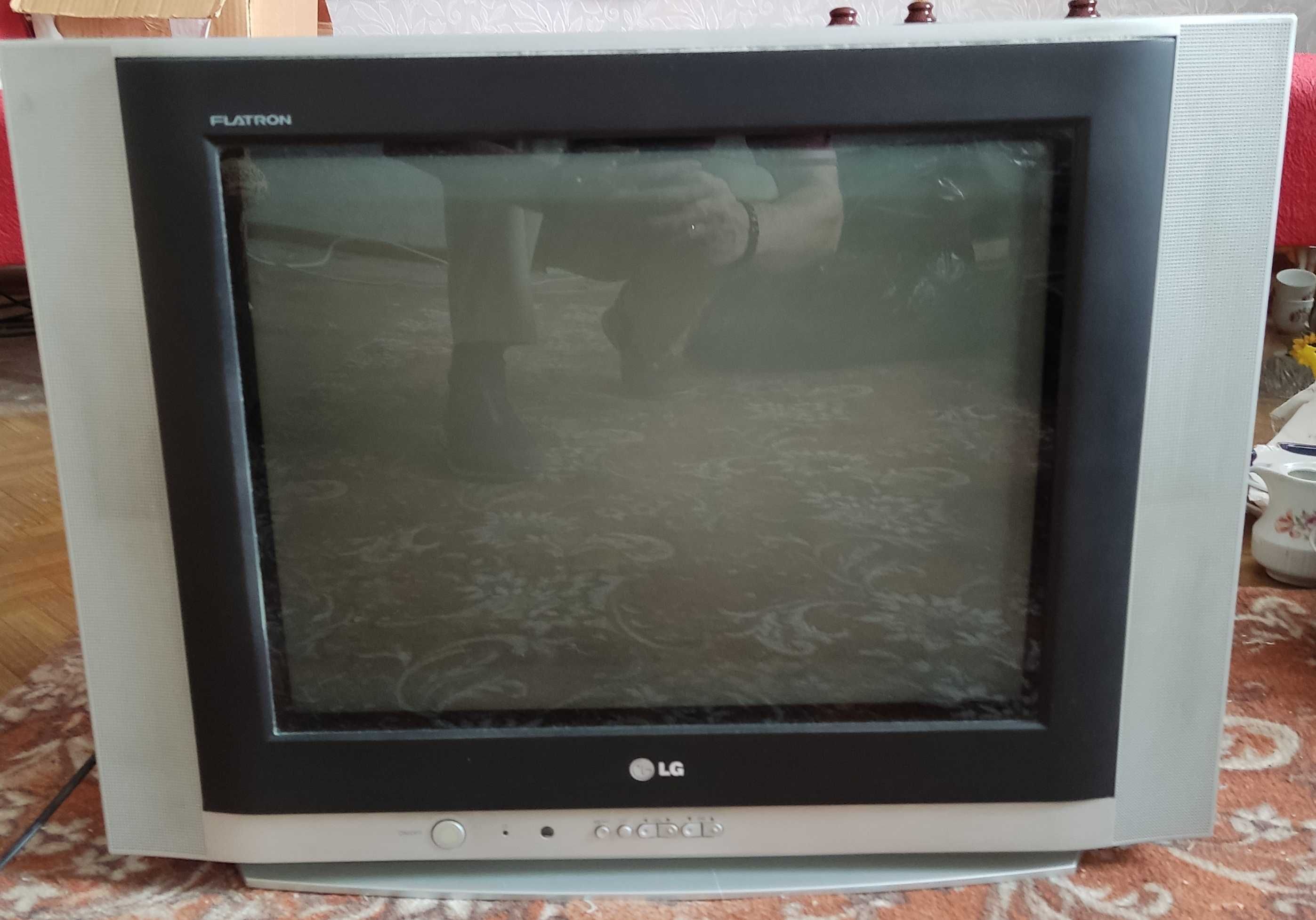 Телевизор LG Flatron