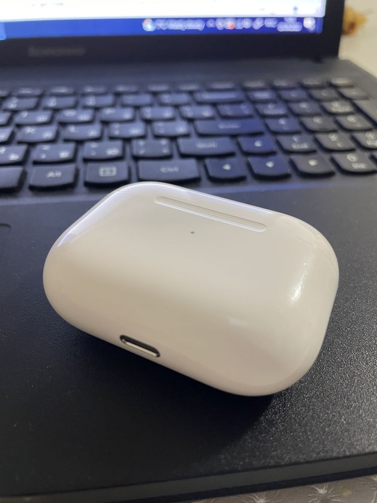 AirPods AirPods Pro