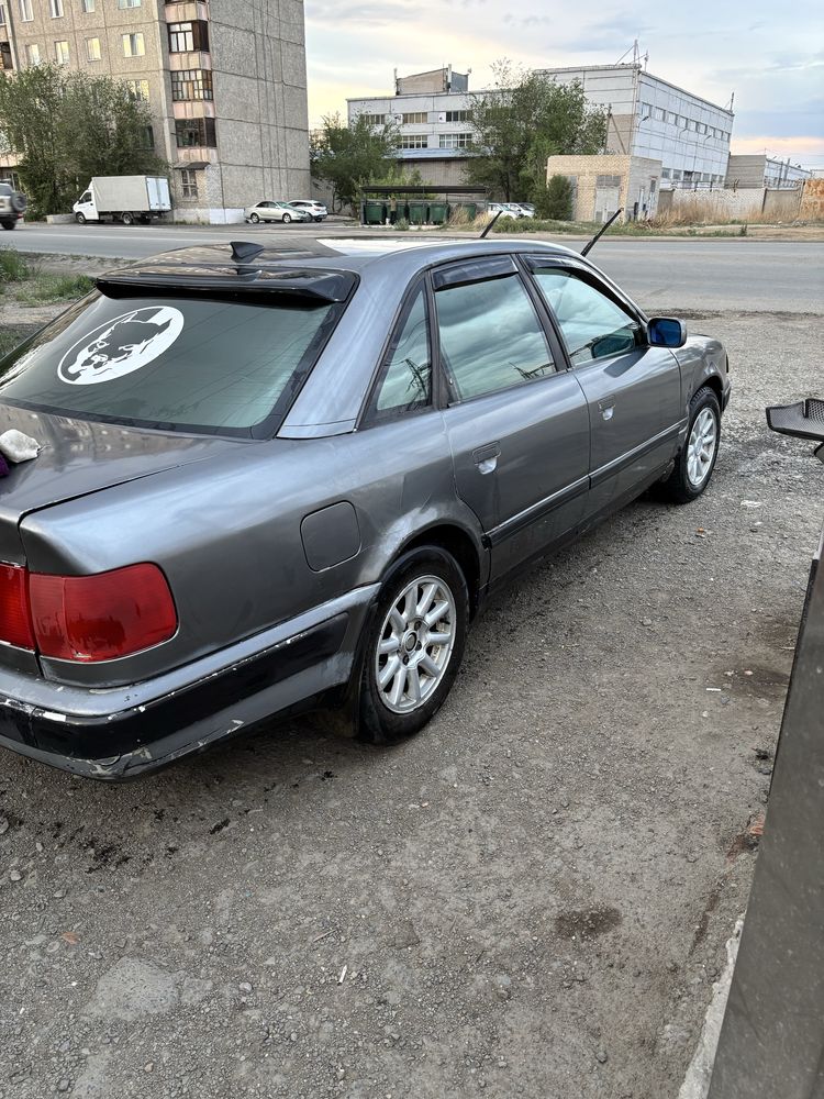 Ауди 100 С4 1992г матор стоит 2,8 по документам 2,0
