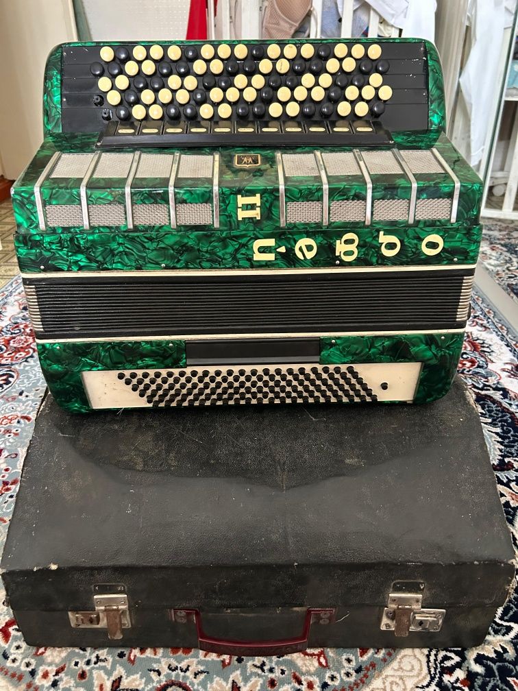 Баян ОРФЕЙ 5 ҚАТАРЛЫ жақсы жағдайда