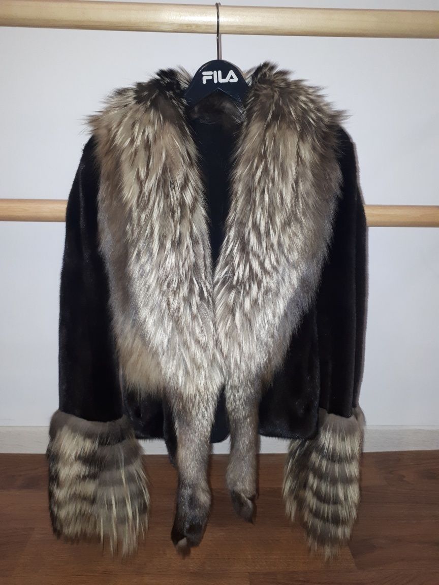 Продам автоледи из меха норки и чернобурки. Ручная работа (Италия).
