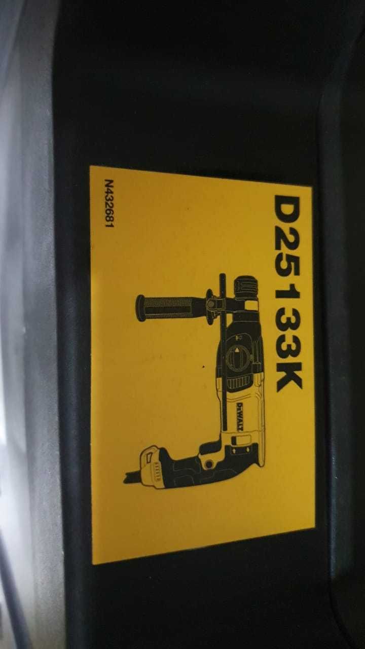 Dewalt D25133 перфоратор новый оригинальный ЕАС