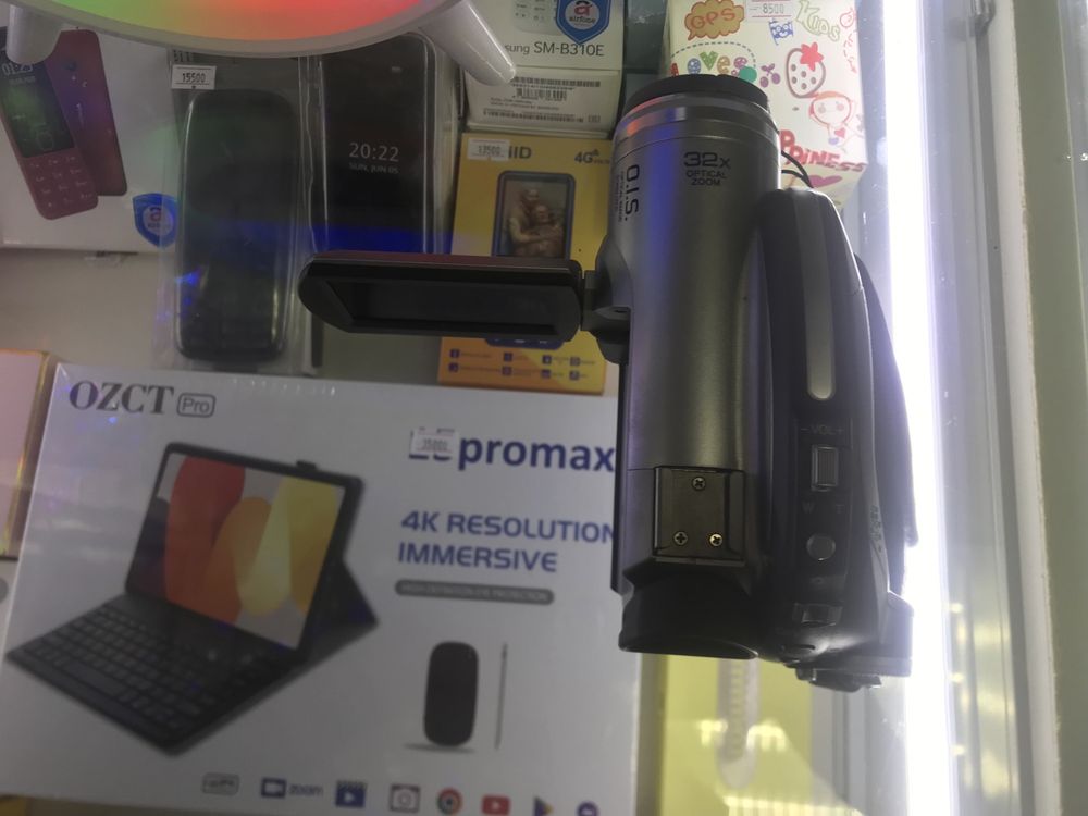 Продам видео камеру