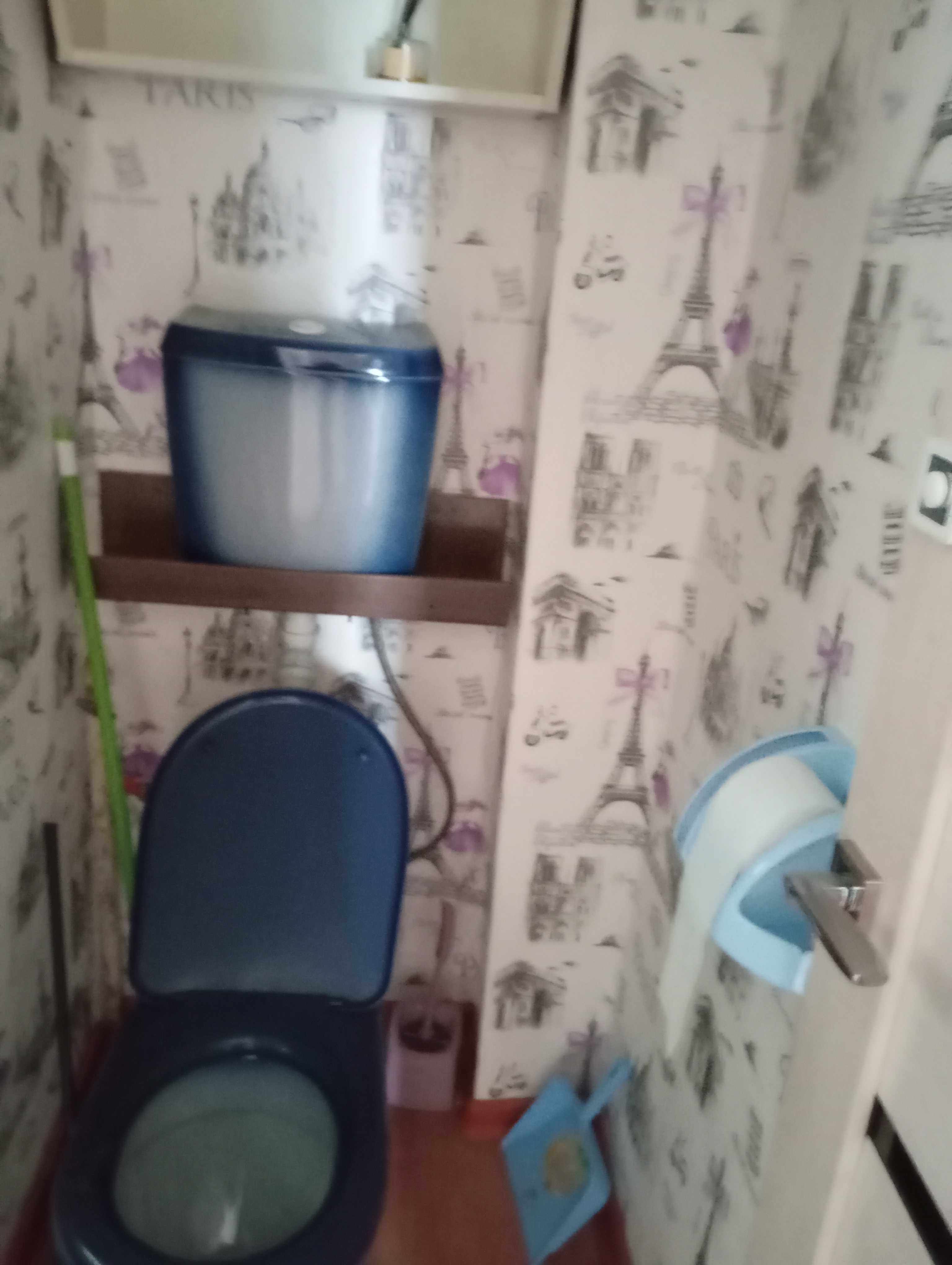 Продам 3 комнатную квартиру в центре