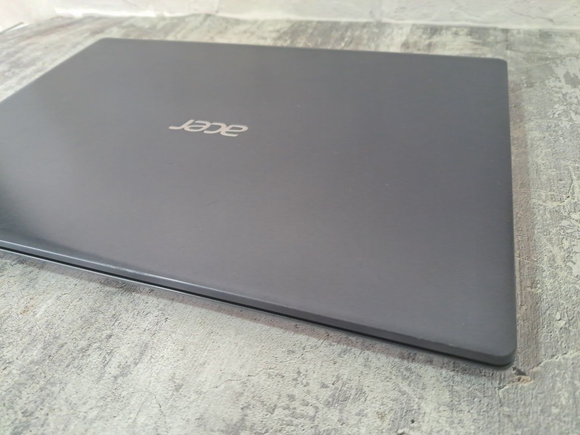 Продам ультрабук ACER Aspire 3 A315-34 (идеал)