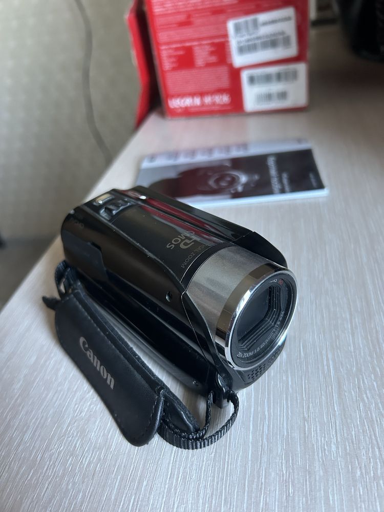 Цифровая видеокамера Canon legria HF R26