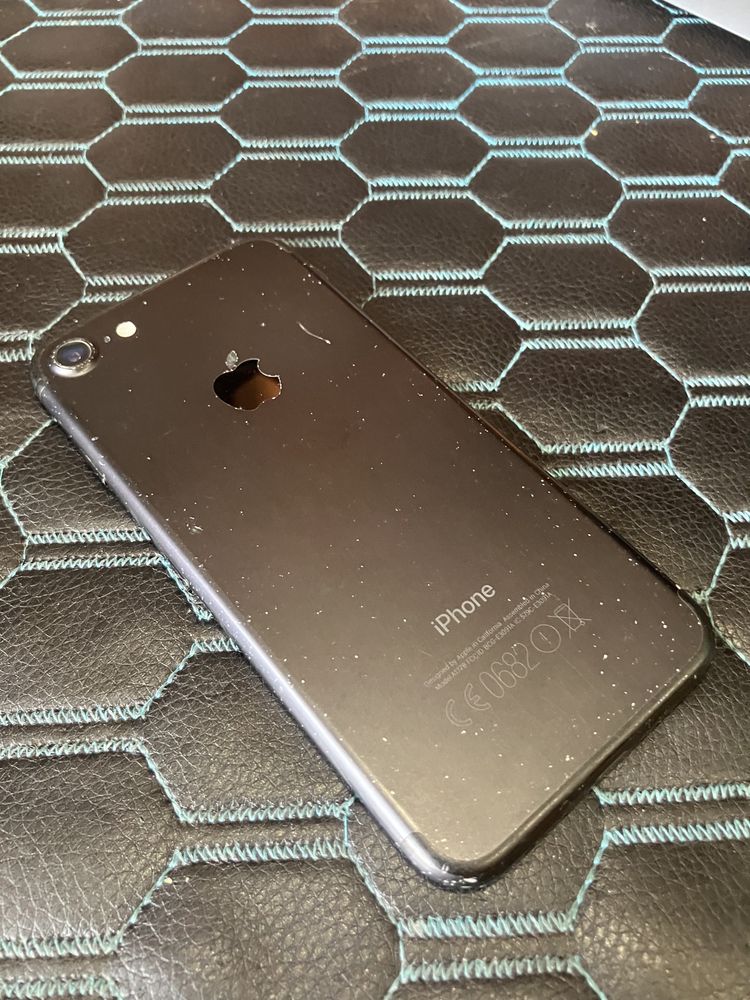 iPhone 7, 32 гигабайта