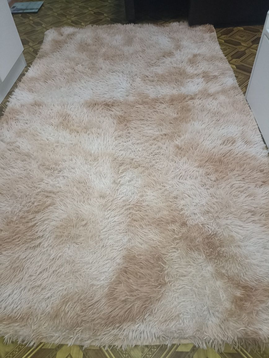 Продам ковер травка 180×260 см