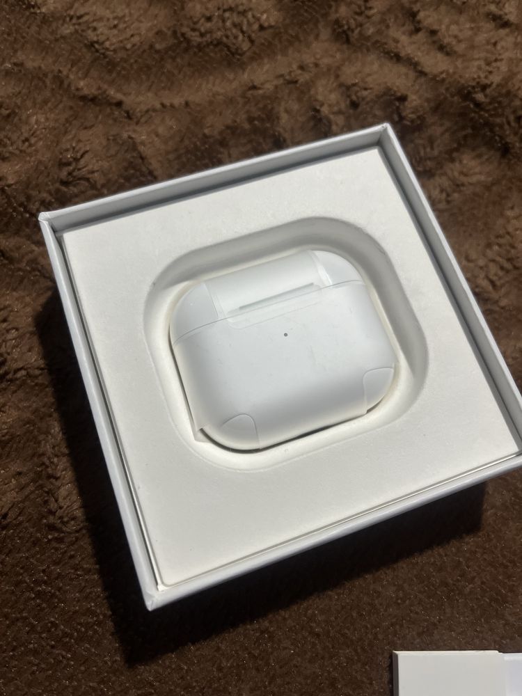 Apple AirPods 3. Продажа накшников