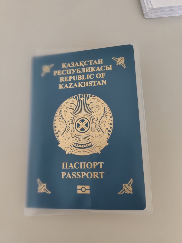 Обложка новая на загран паспорт