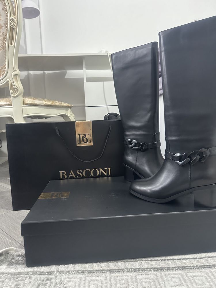 Сапоги женские, зимние Basconi нат кожа 37р.
