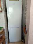 Холодильник Indesit