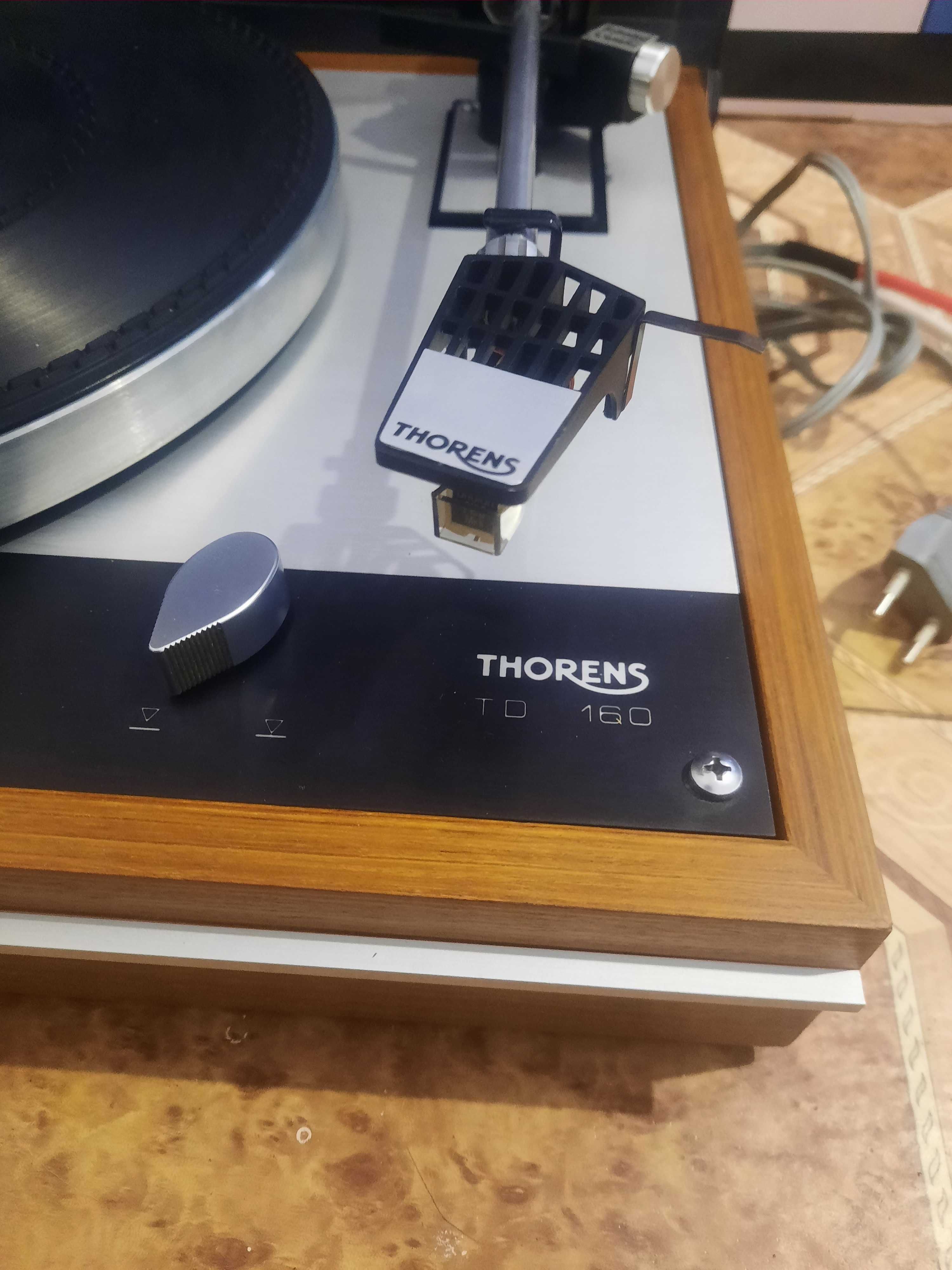 Виниловый  проигрыватель Thorens TD 160