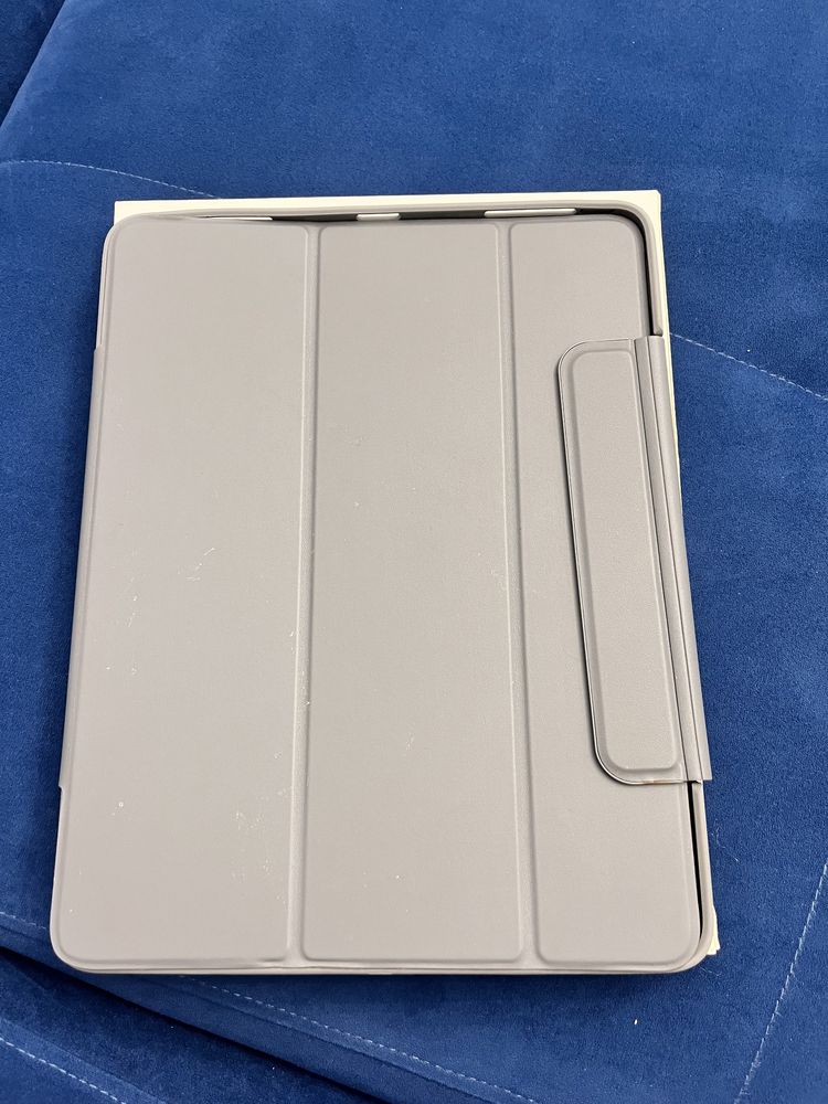 Otter Box Symmetry чехол-подставка для iPad