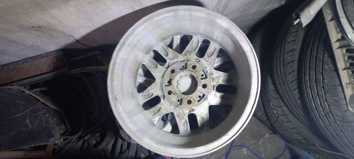 Продам диски на    BMW    15