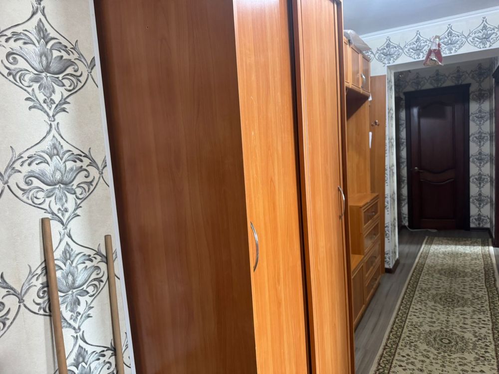 Продам прихожую, самовывоз