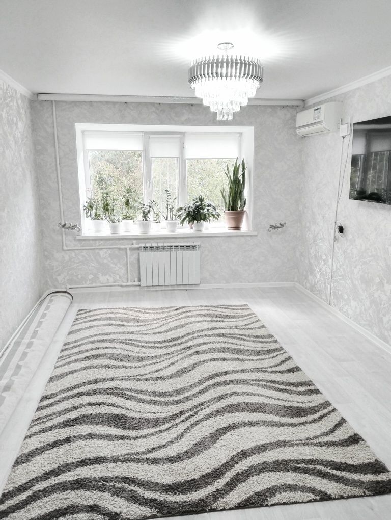 Продам 2 комнатную квартиру