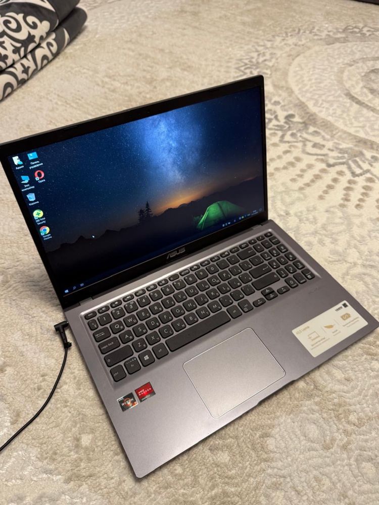 Ноутбук ASUS