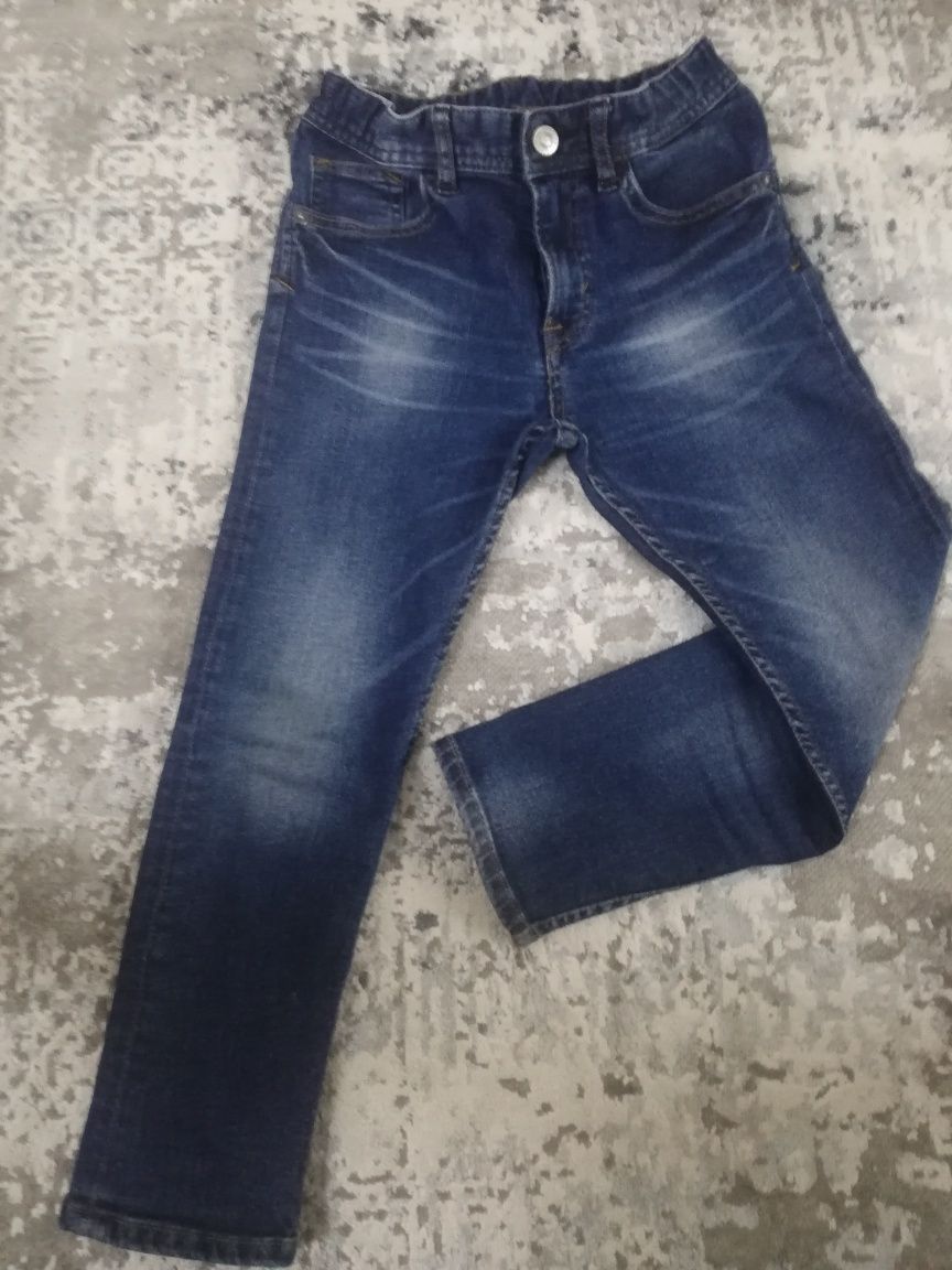 Продам детские  джинсы HM