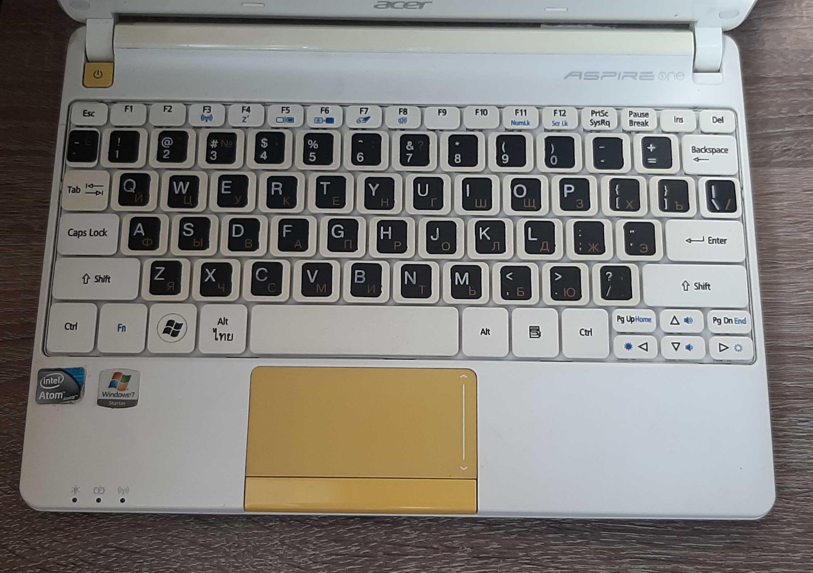 Нетбук Acer One D270