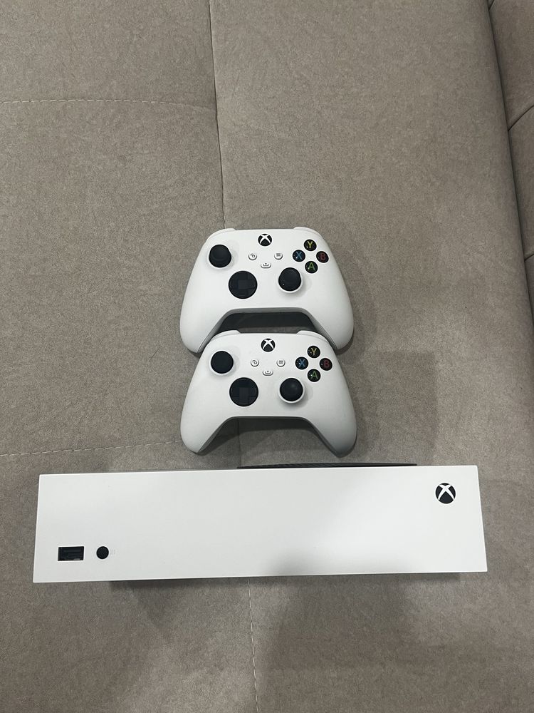 Продам XBOX Siries S
