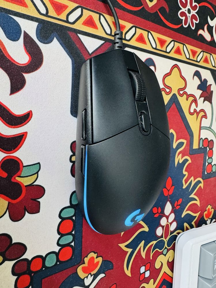 Мышь Logitech G102 Lightsync