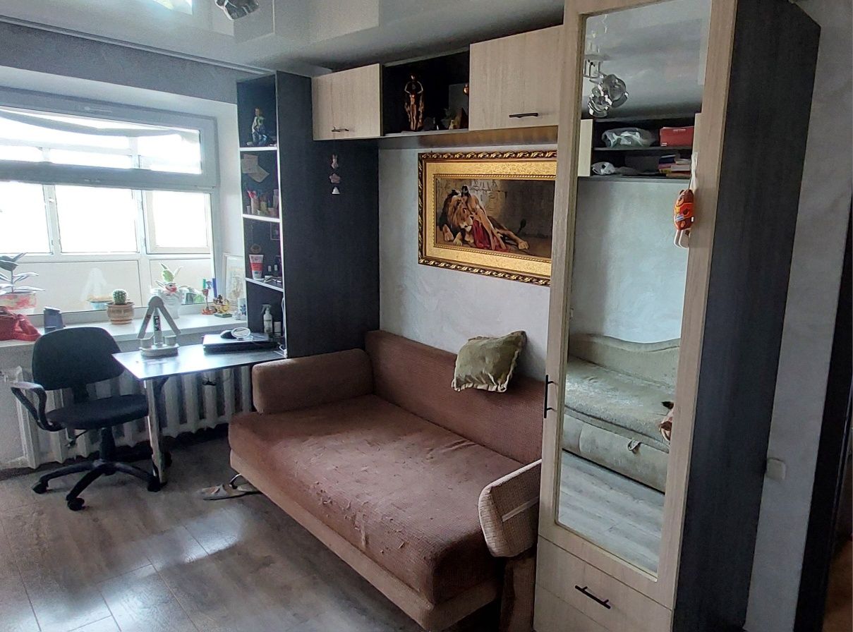 Продам шкафы в спальню (2×50.000тг)