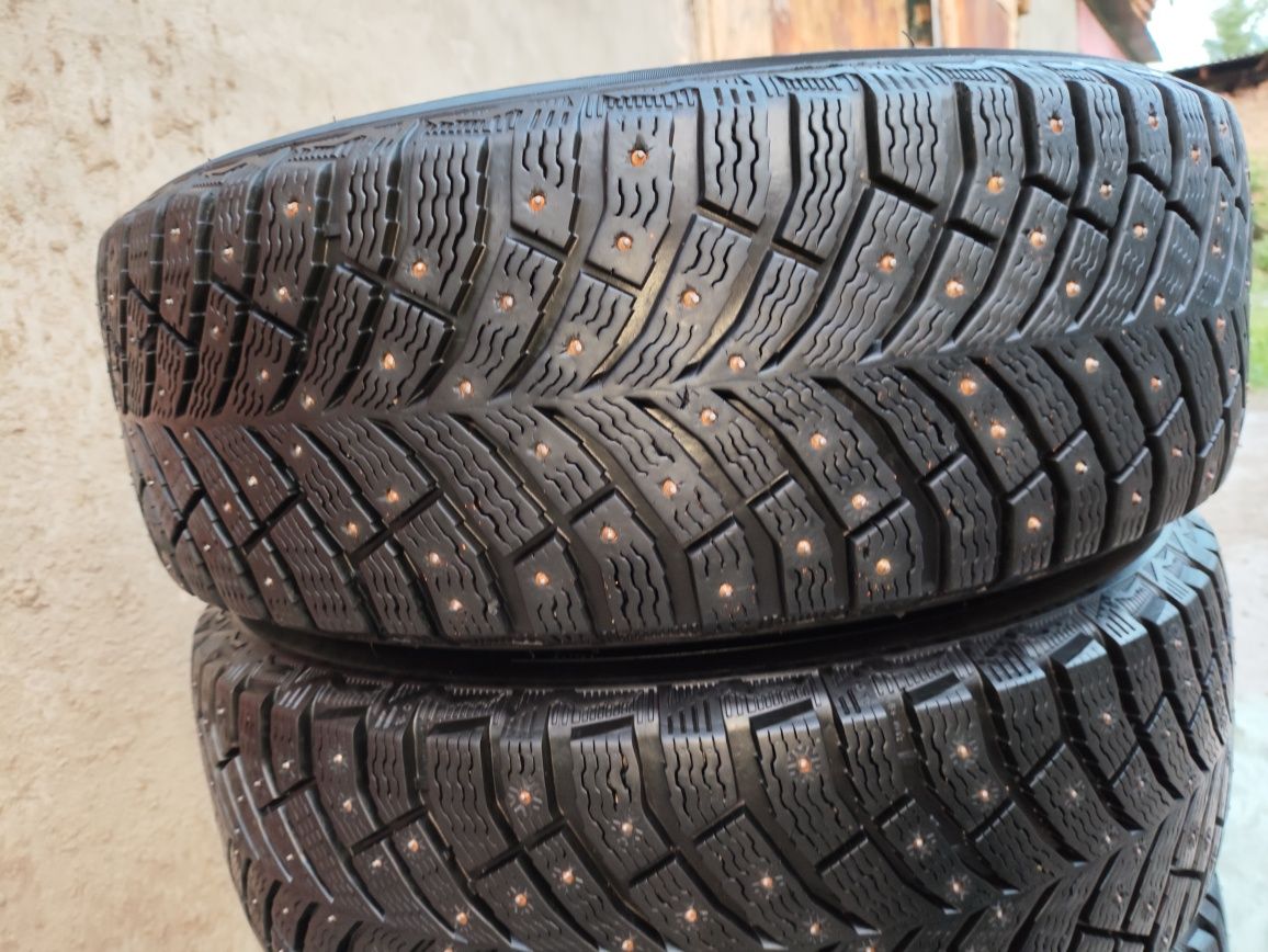 Продам 195/65/15  зимнюю резину Michelin