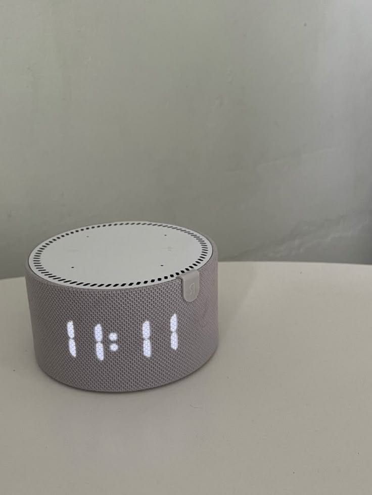 Умная колонка Яндекс Станция Мини 2 с часами YNDX-00020 Серый