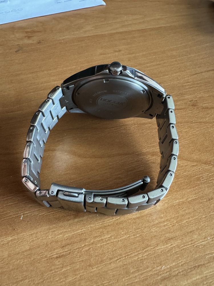 Продам часы новые