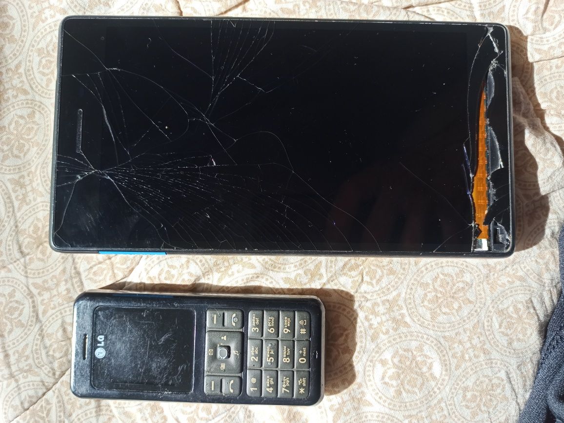 Планшет Lenovo  и lg телефон