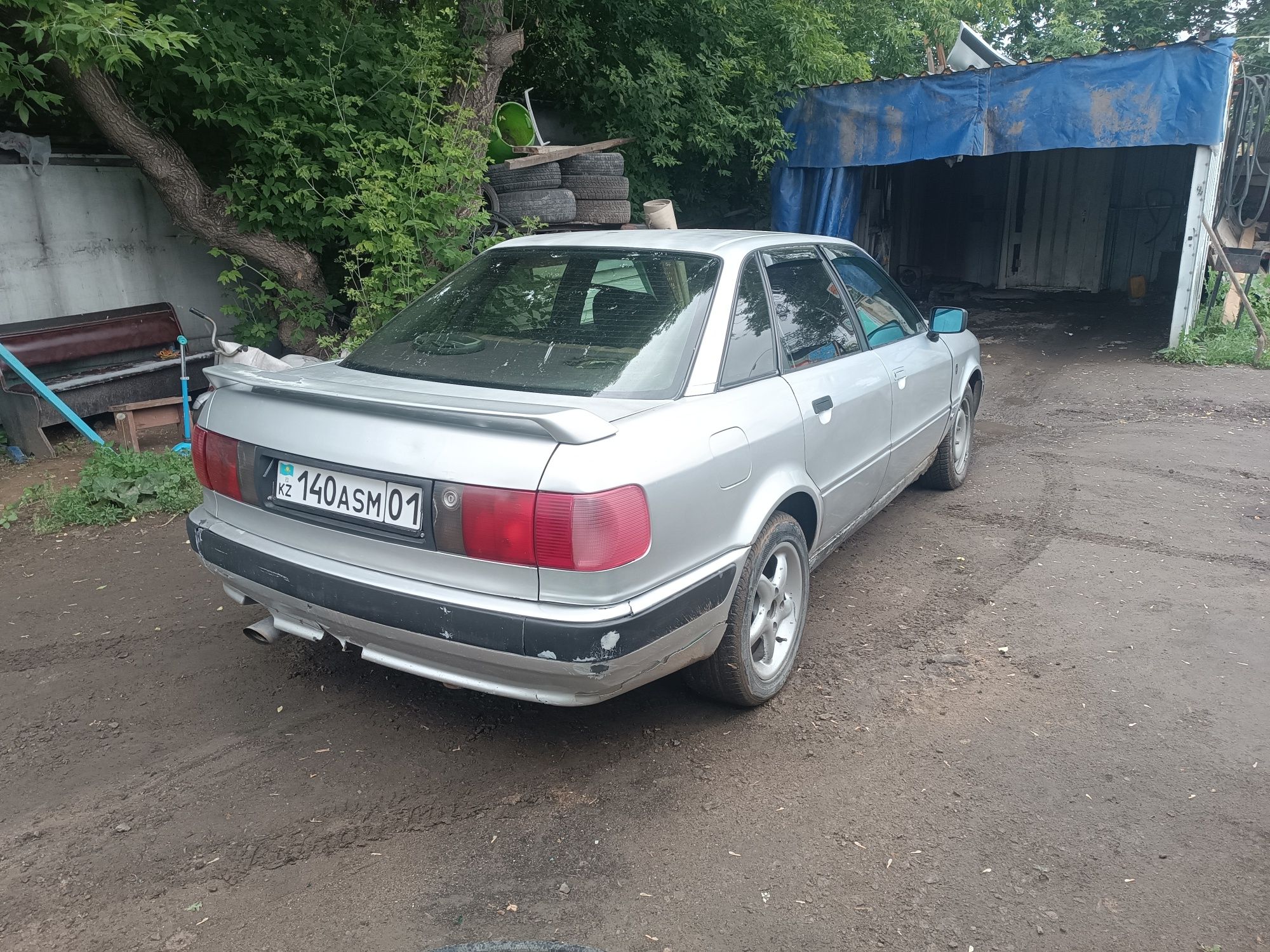 Продам Ауди 80 б4
