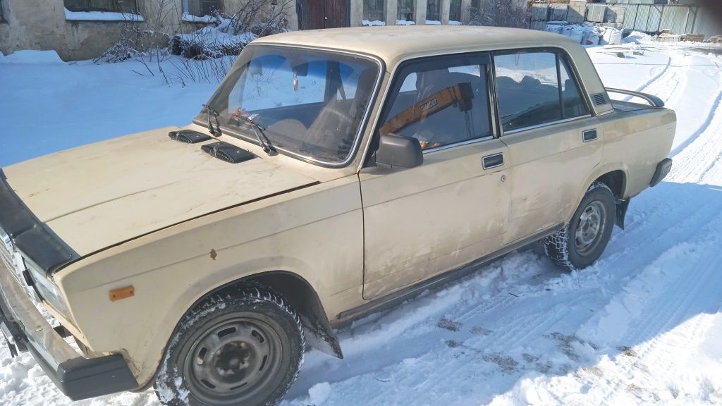 Автомобиль жигули