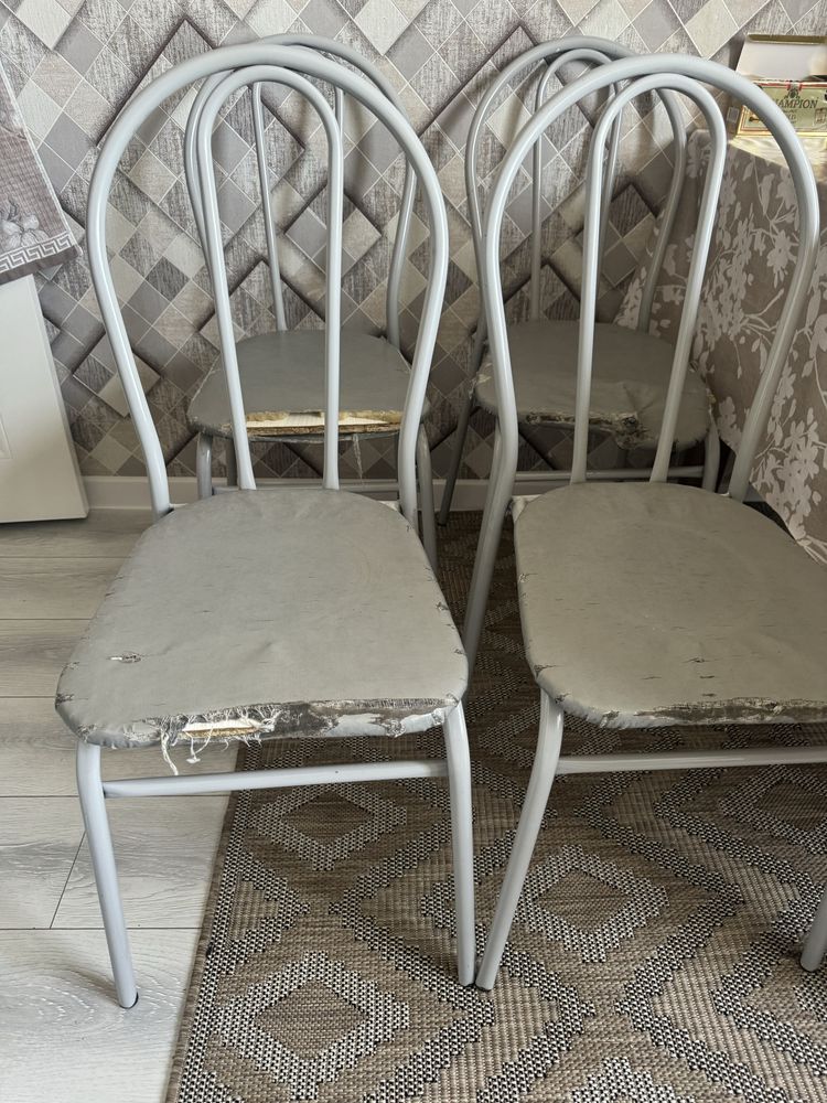 Продам стулья бу