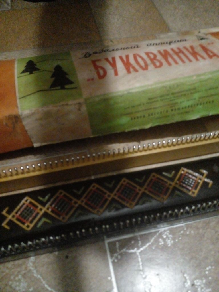 Продам вязальную машинку в хорошем состоянии