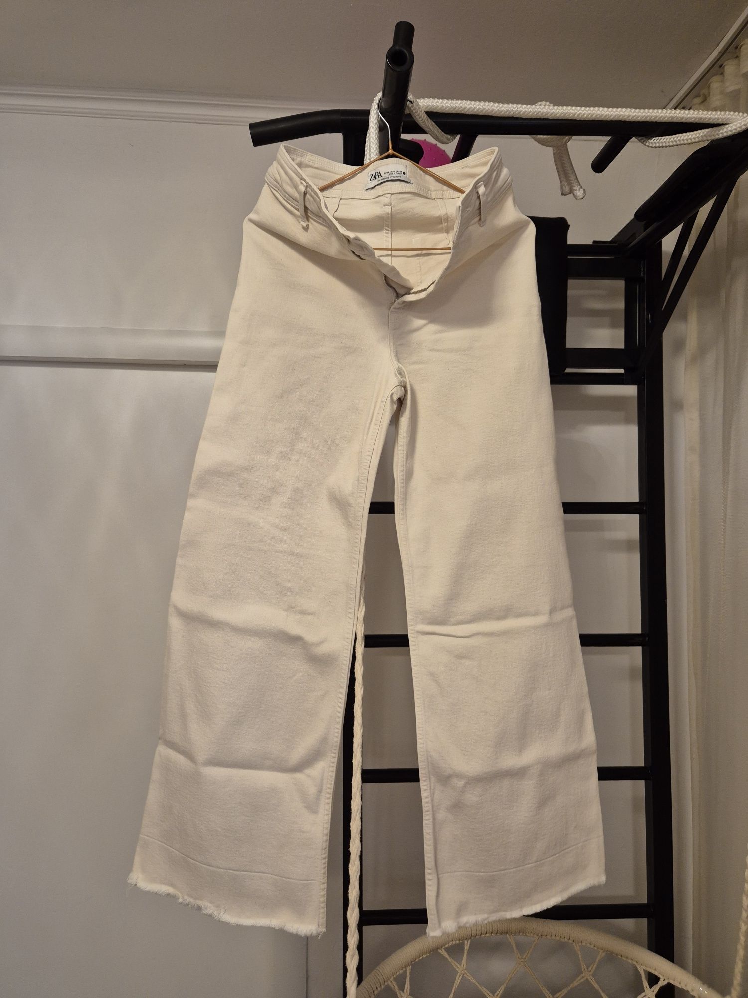 Продам вещи на девушку размер 42-46 S-L