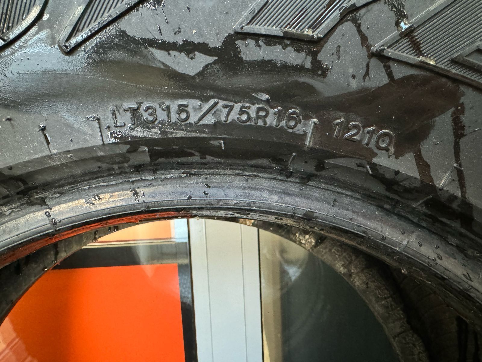 Goodyear wrangler MT 315/75/16