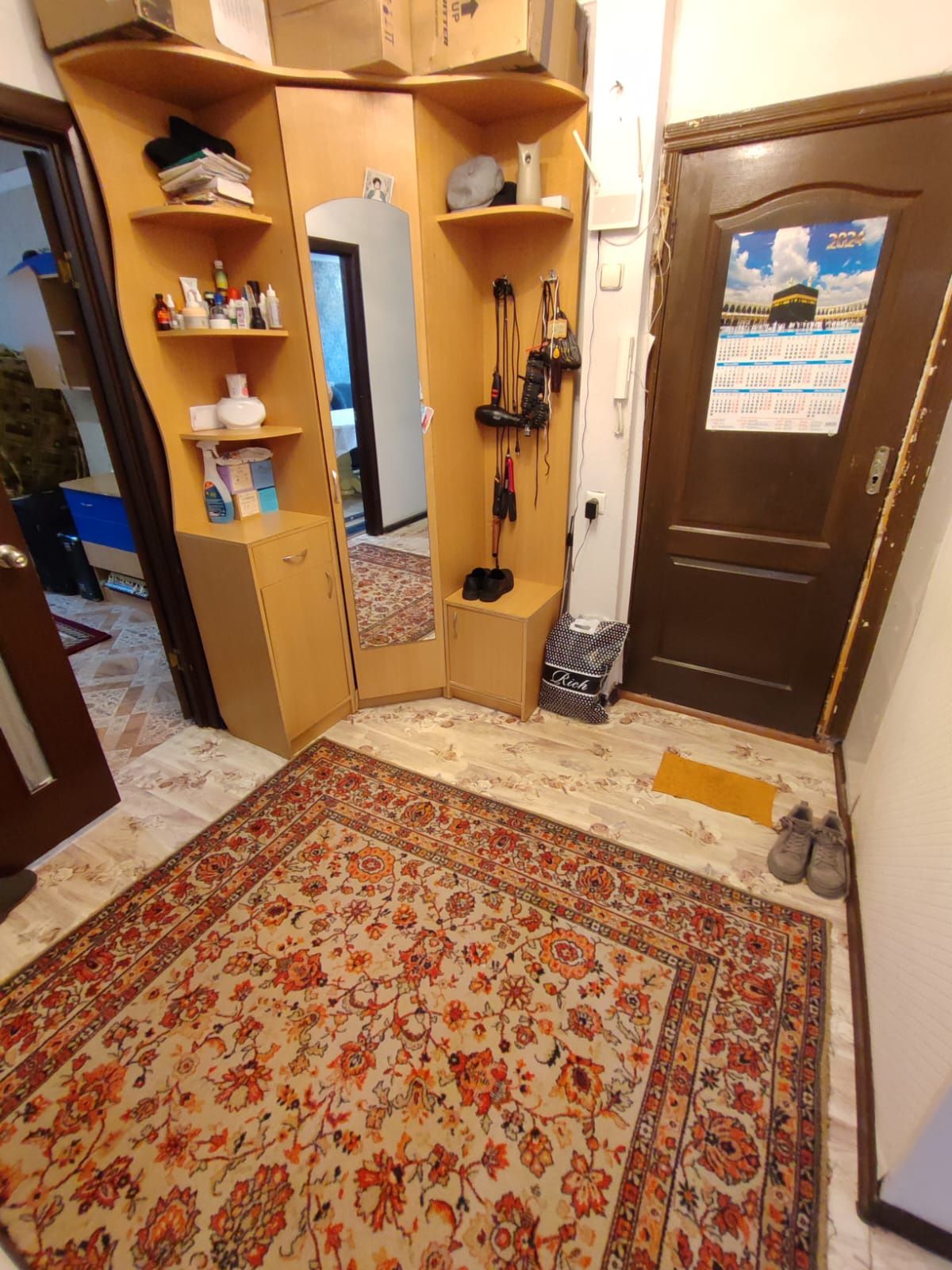 Продам 3 х комн . 4-33, 1 этаж.