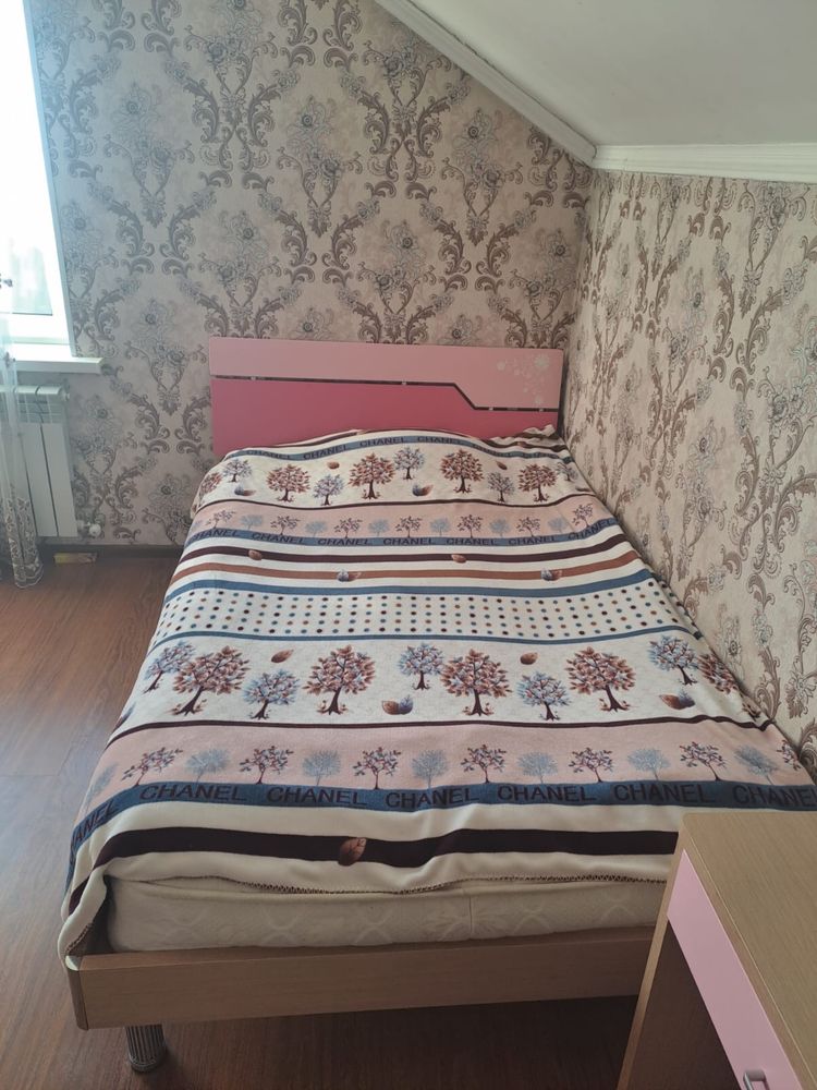 продам спальный гарнитур