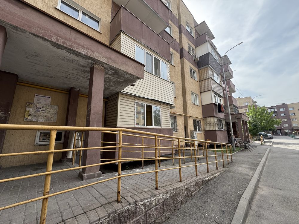 Продам 2х комнатную квартиру с изолированными комнатами.