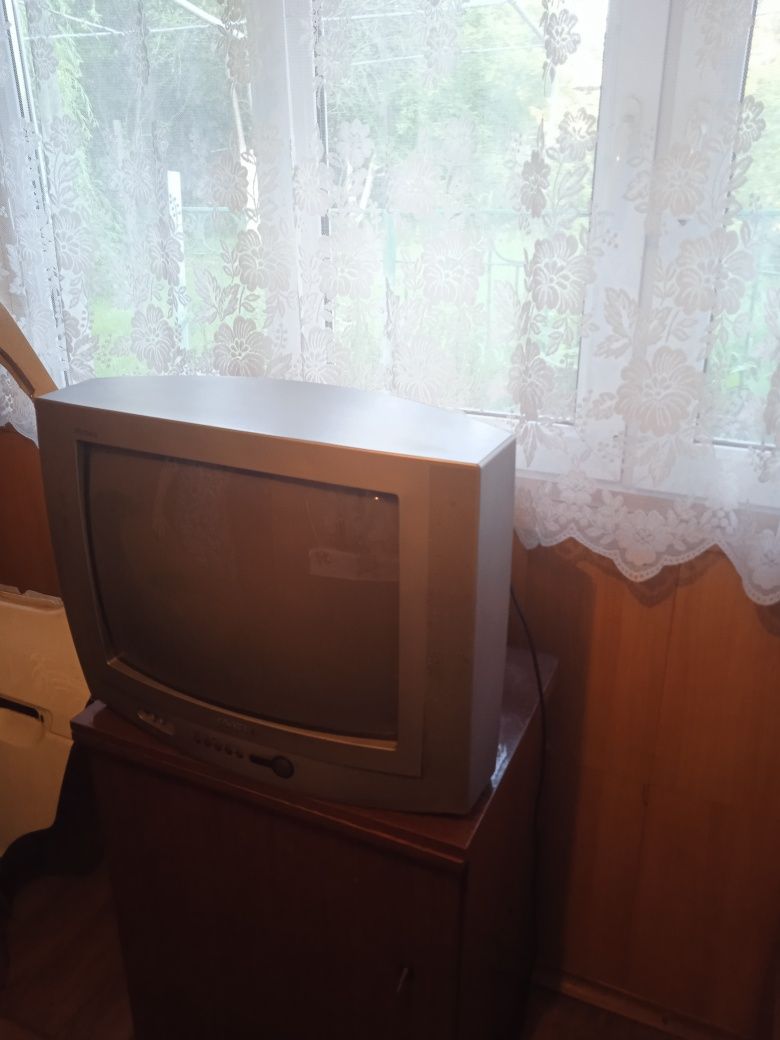 Продам телевизор Самсунг