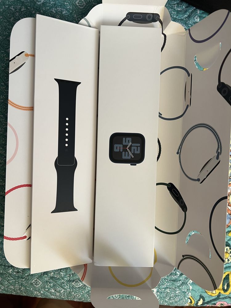 Продаю Apple Watch SE Gen.2 40 mm