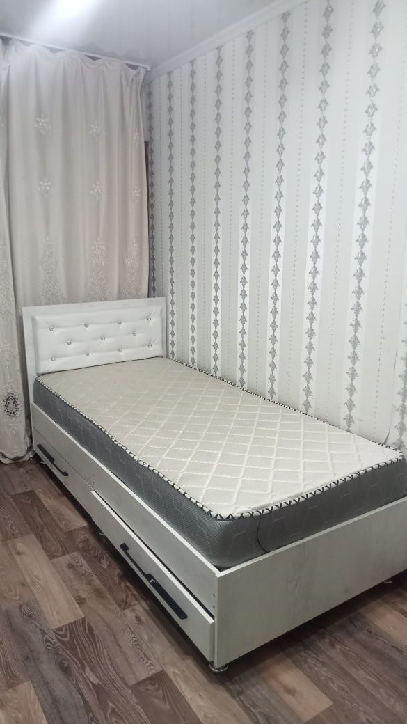 Продается подросковый кровать в хорошем состоянии