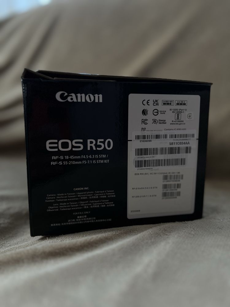 Камера canon r50