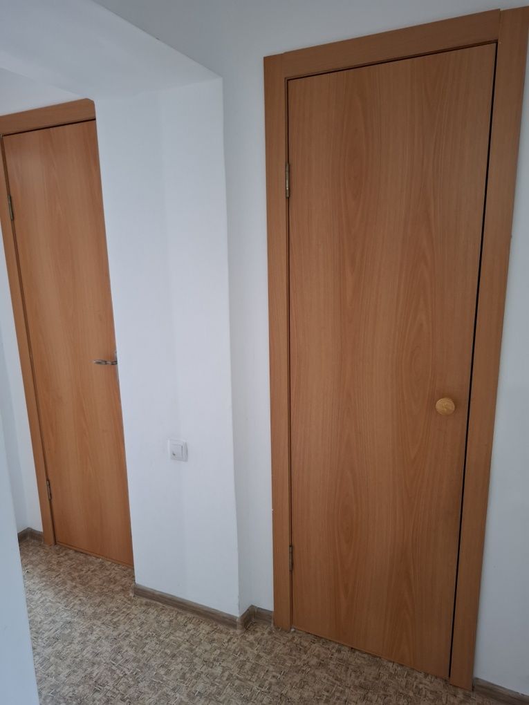 Продам двери межкомнатные